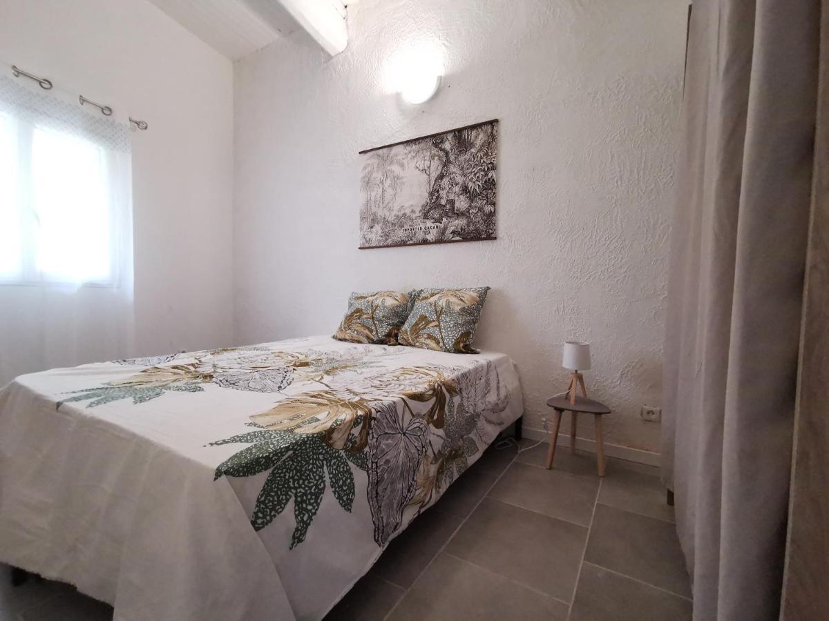 Poussan Le Saint Val, Appartement 3 Pieces Clim מראה חיצוני תמונה