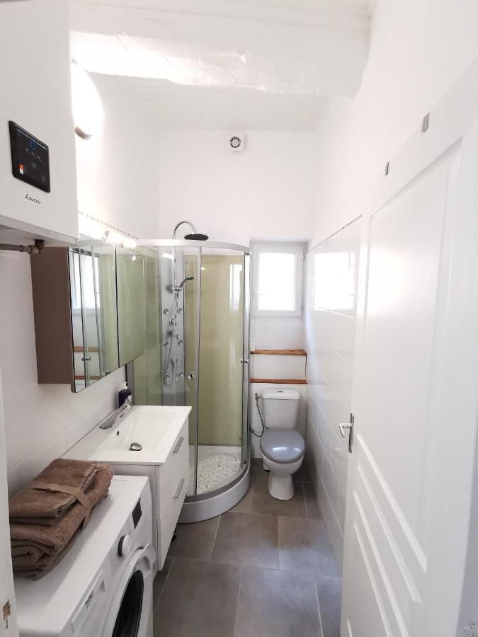 Poussan Le Saint Val, Appartement 3 Pieces Clim מראה חיצוני תמונה