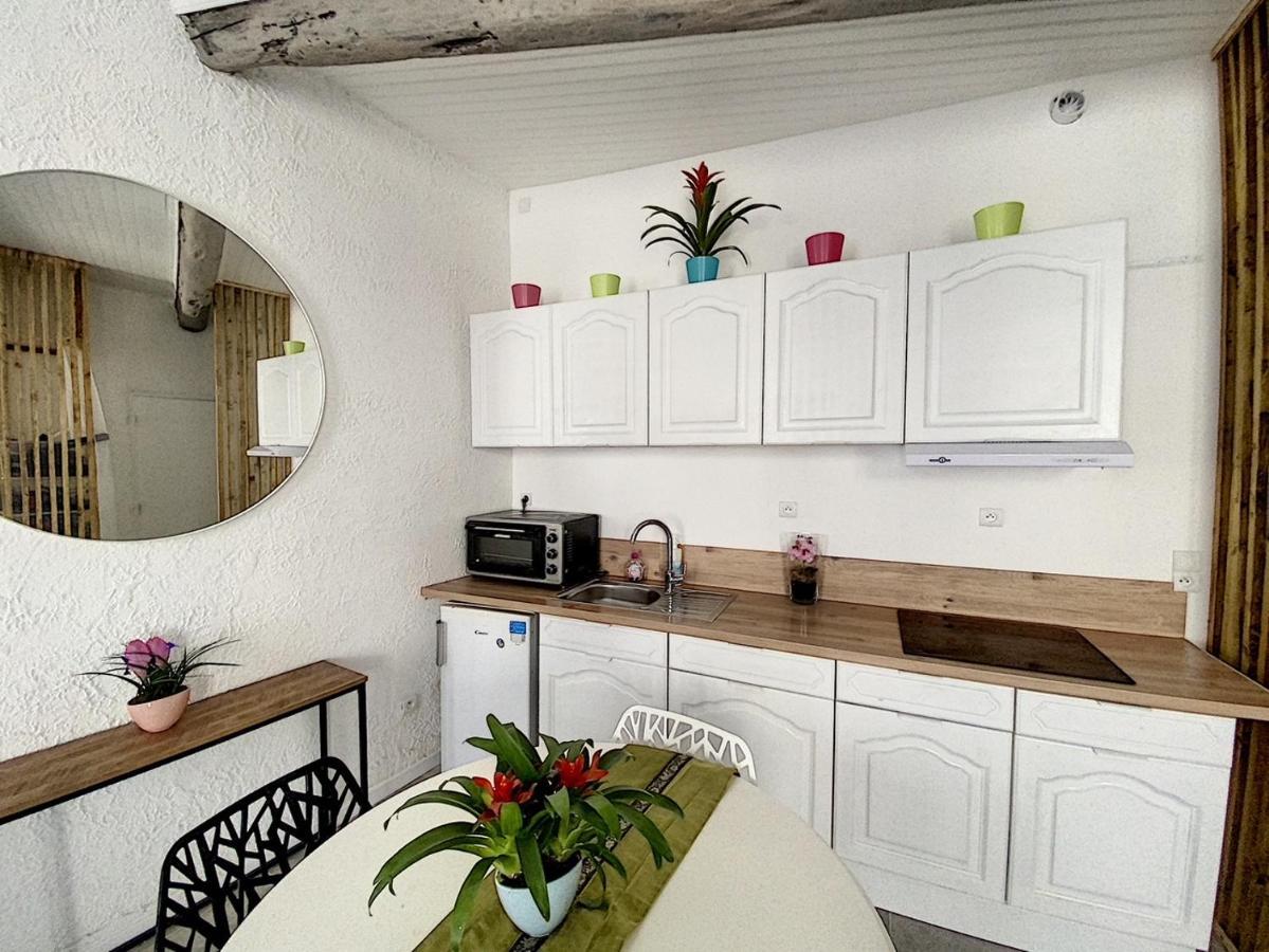Poussan Le Saint Val, Appartement 3 Pieces Clim מראה חיצוני תמונה